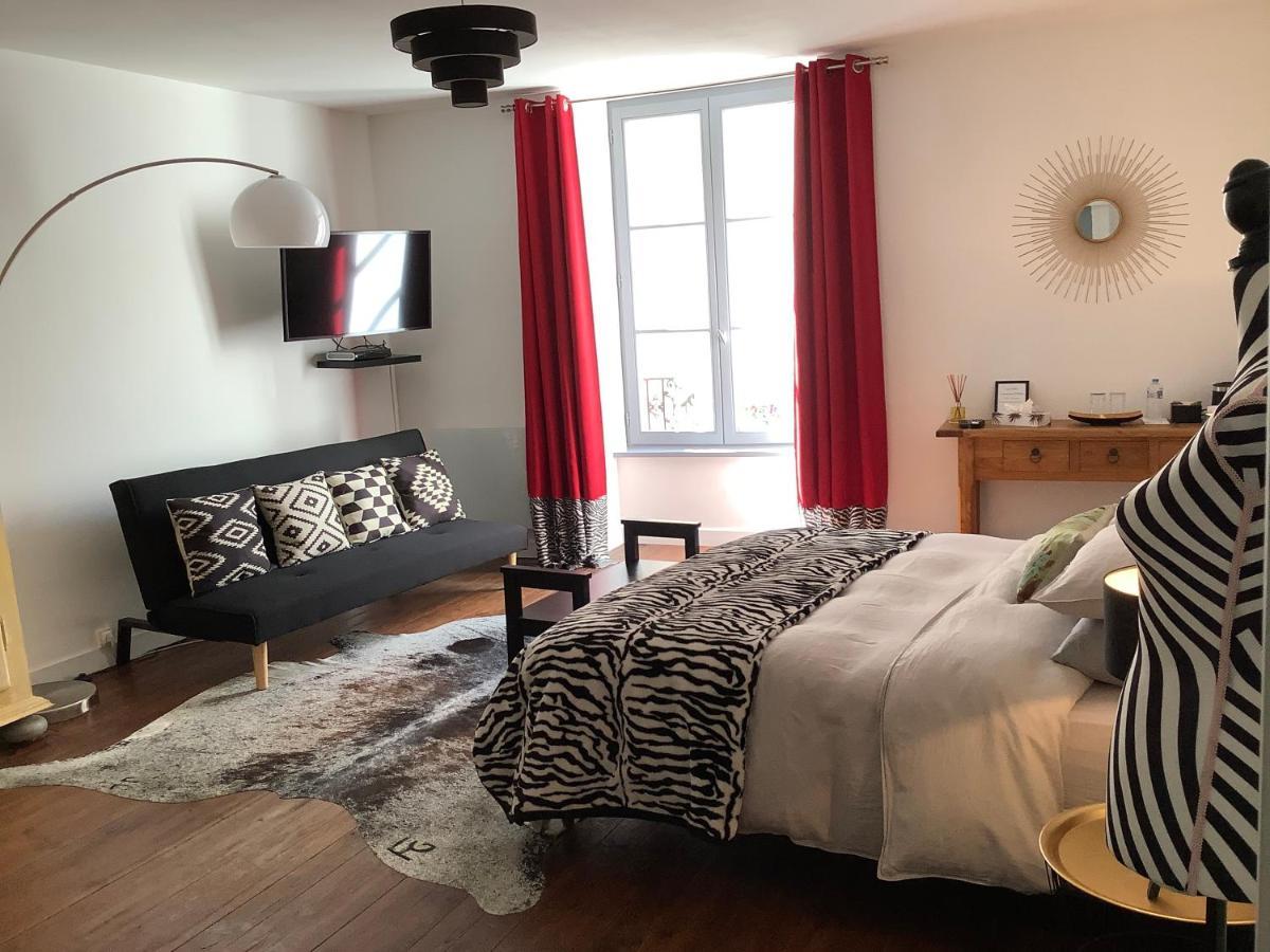 Les Halles Chambre D'Hotes Verteuil-sur-Charente ภายนอก รูปภาพ